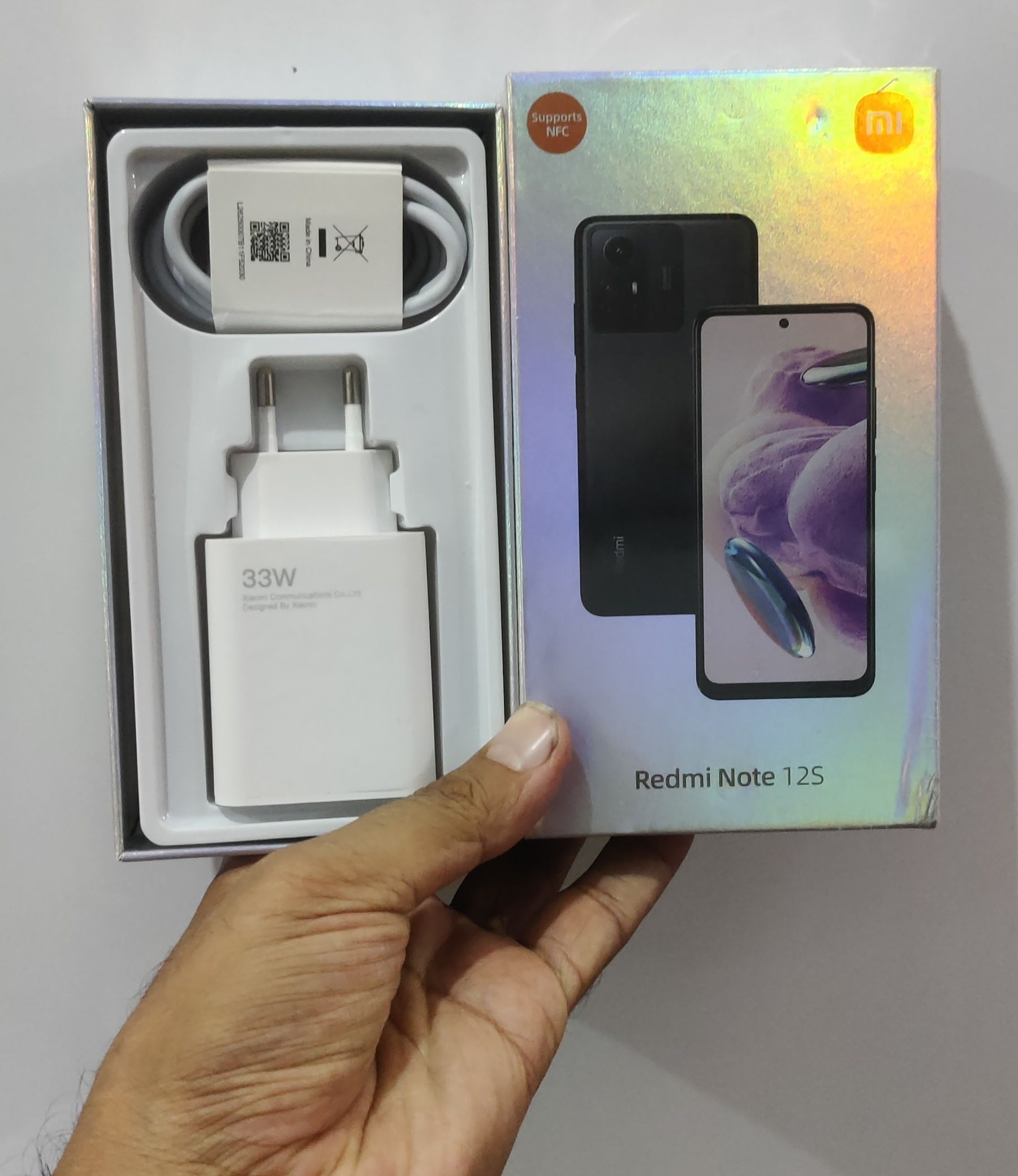  شارژر فابریک داخل کارتن گوشی شیائومی33W(redmi note 12s)